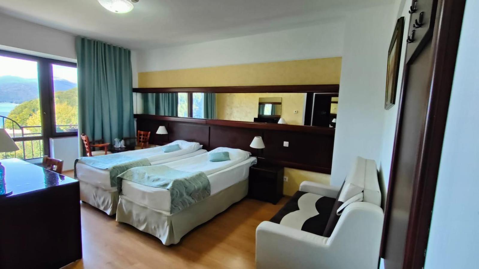 Hotel Valea Cu Pesti Căpăţîneni-Ungureni Exteriér fotografie