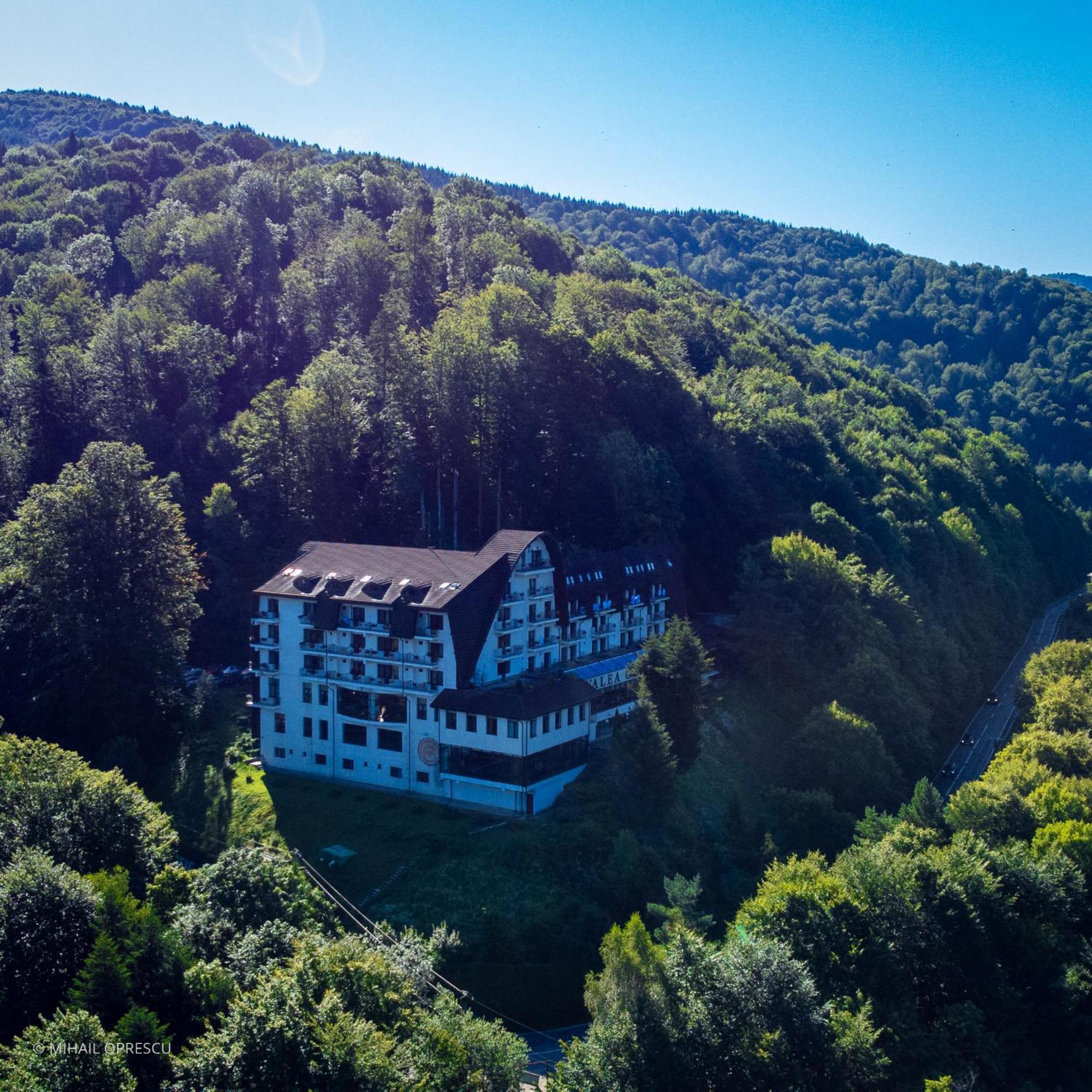 Hotel Valea Cu Pesti Căpăţîneni-Ungureni Exteriér fotografie