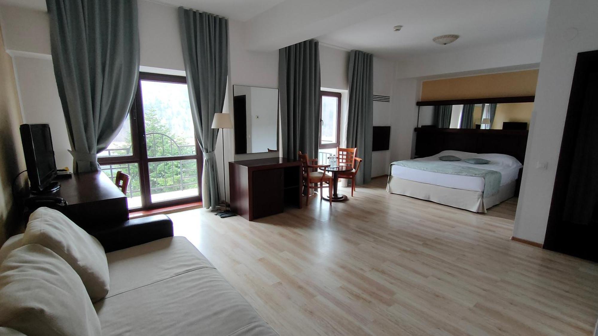 Hotel Valea Cu Pesti Căpăţîneni-Ungureni Exteriér fotografie