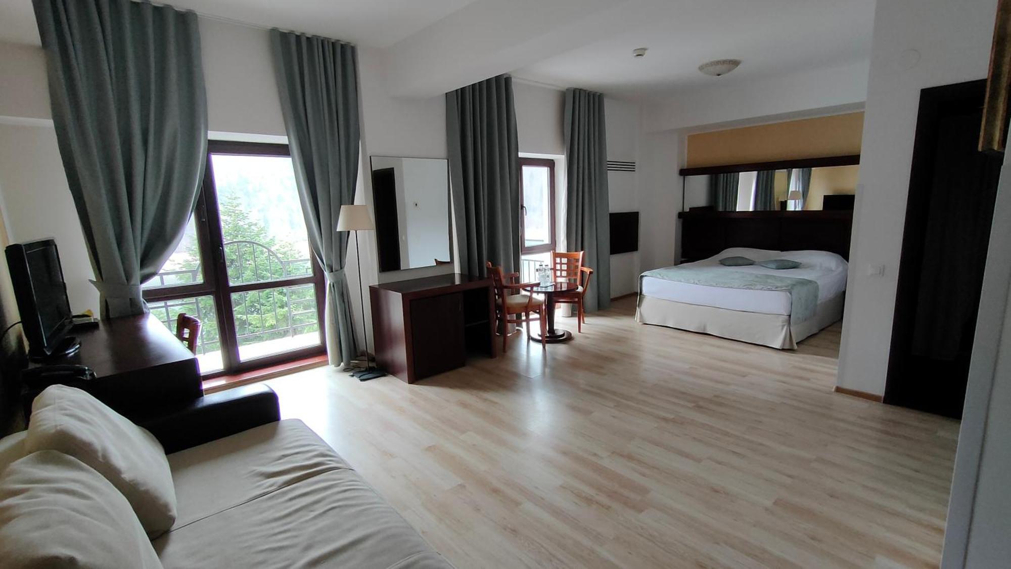 Hotel Valea Cu Pesti Căpăţîneni-Ungureni Exteriér fotografie