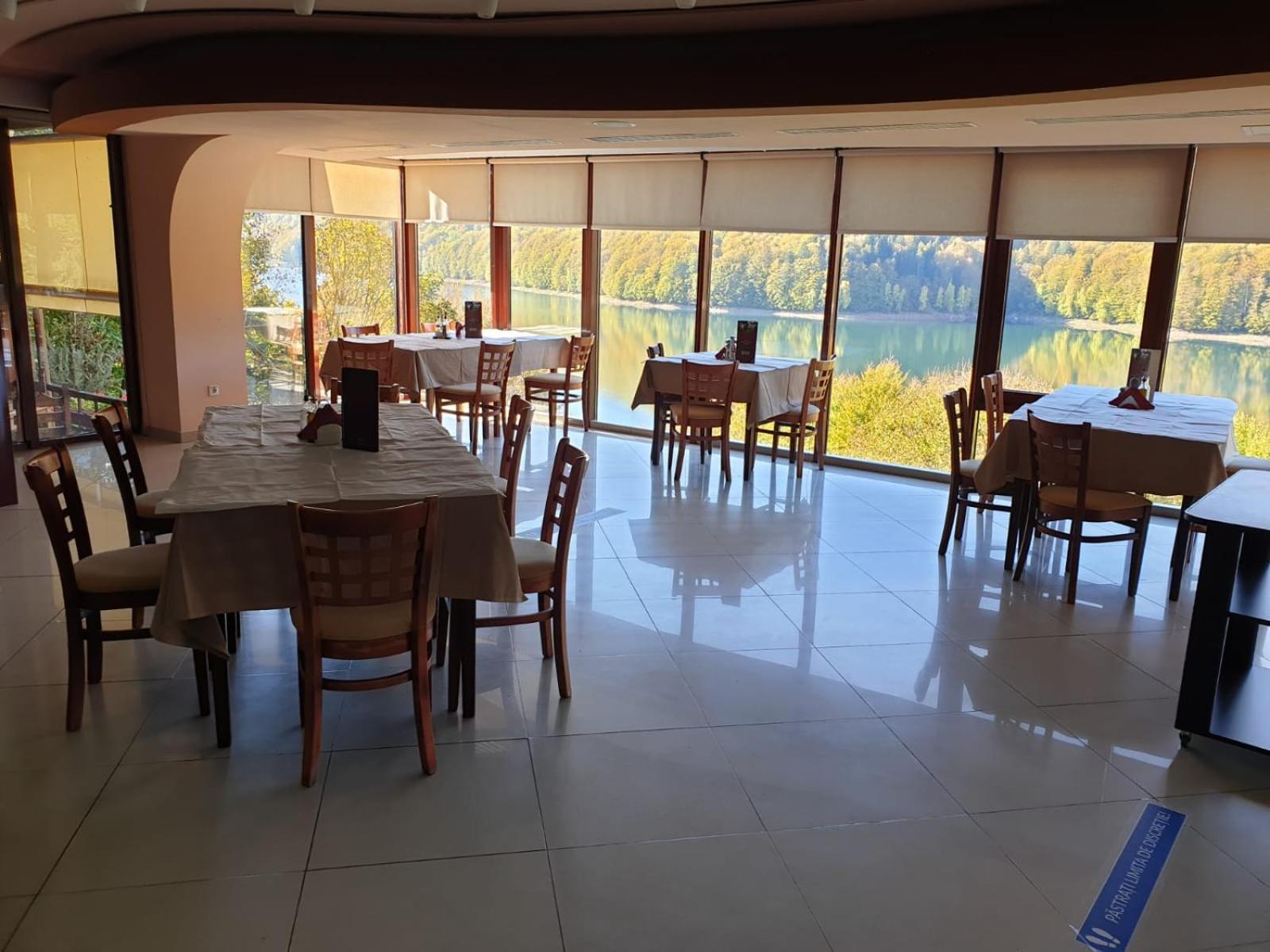 Hotel Valea Cu Pesti Căpăţîneni-Ungureni Exteriér fotografie