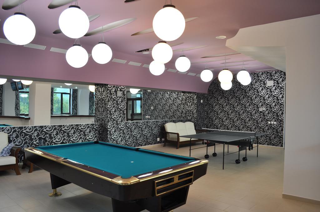 Hotel Valea Cu Pesti Căpăţîneni-Ungureni Exteriér fotografie
