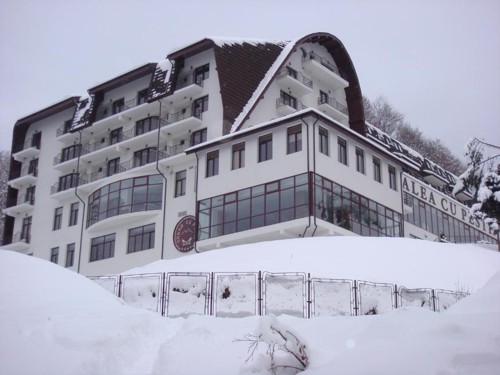Hotel Valea Cu Pesti Căpăţîneni-Ungureni Exteriér fotografie